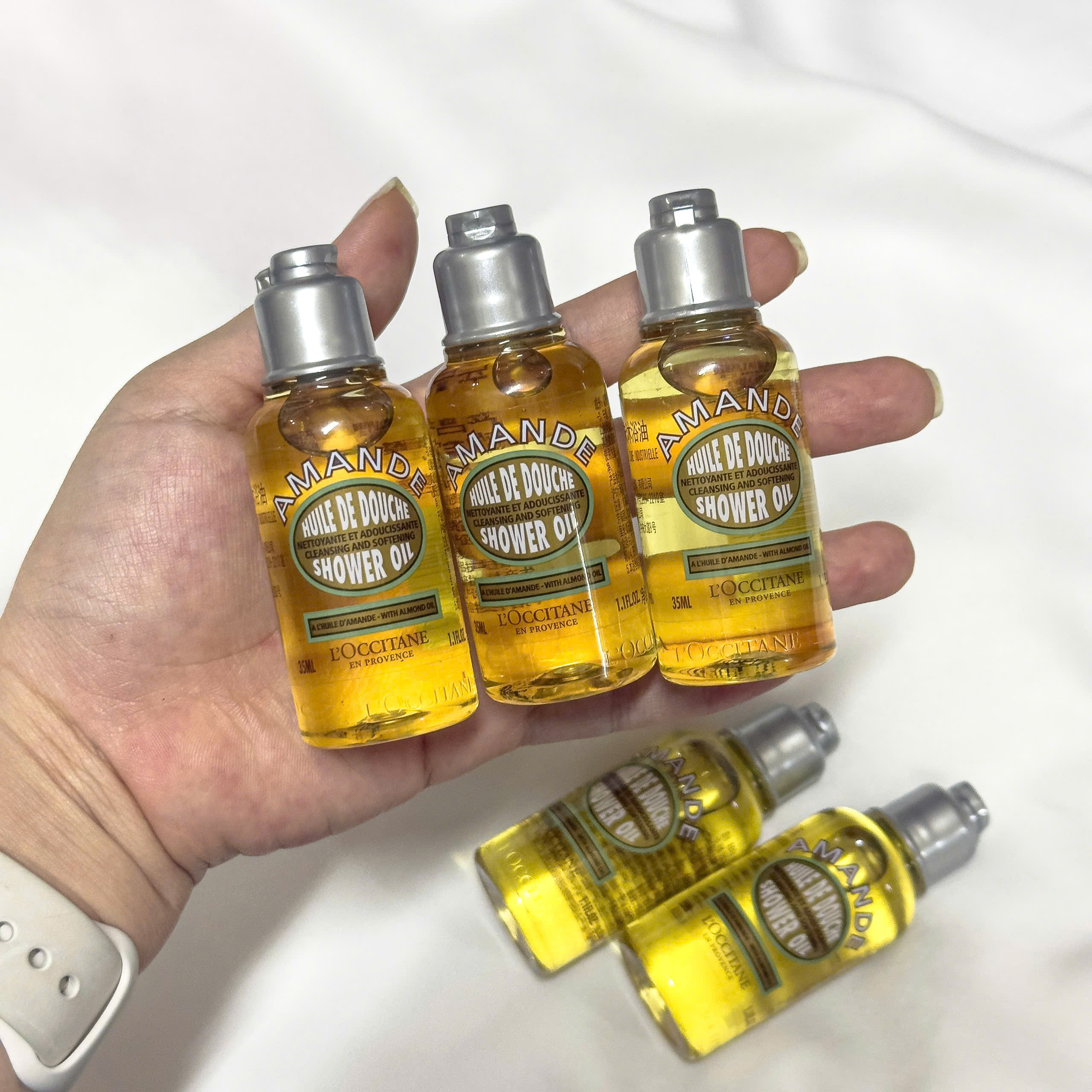 dau tam hanh nhan loccitane